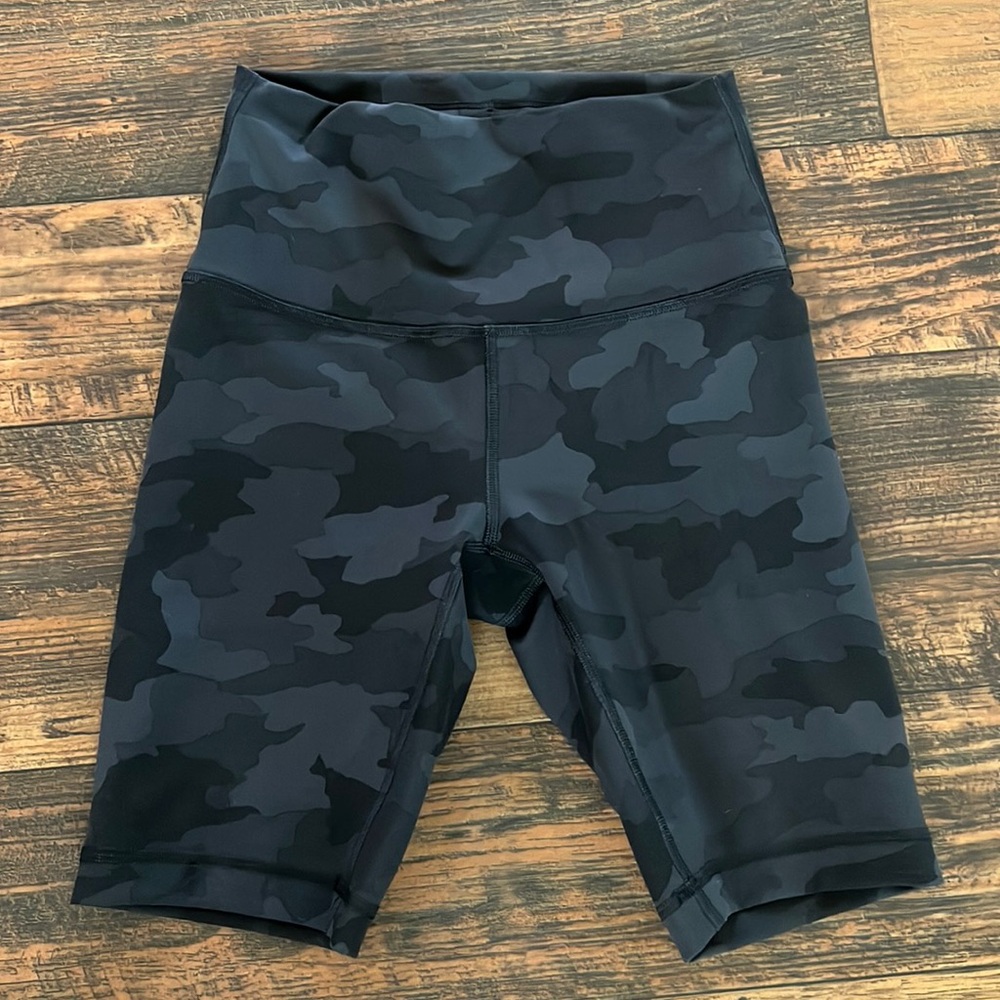 Lululemon Wundertrain Short